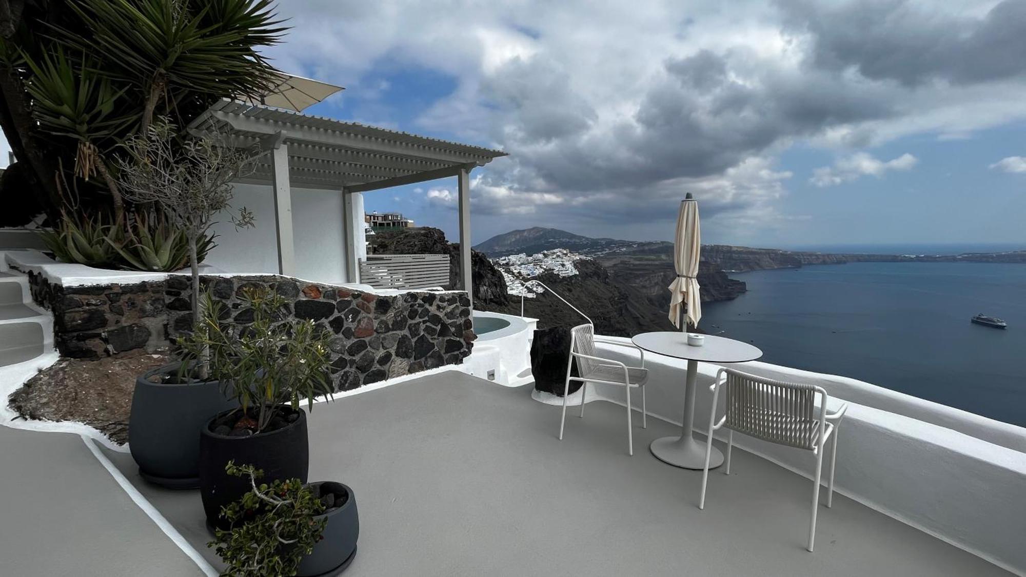 אימרוביגלי Iconic Santorini, A Boutique Cave Hotel By Sandglass מראה חיצוני תמונה