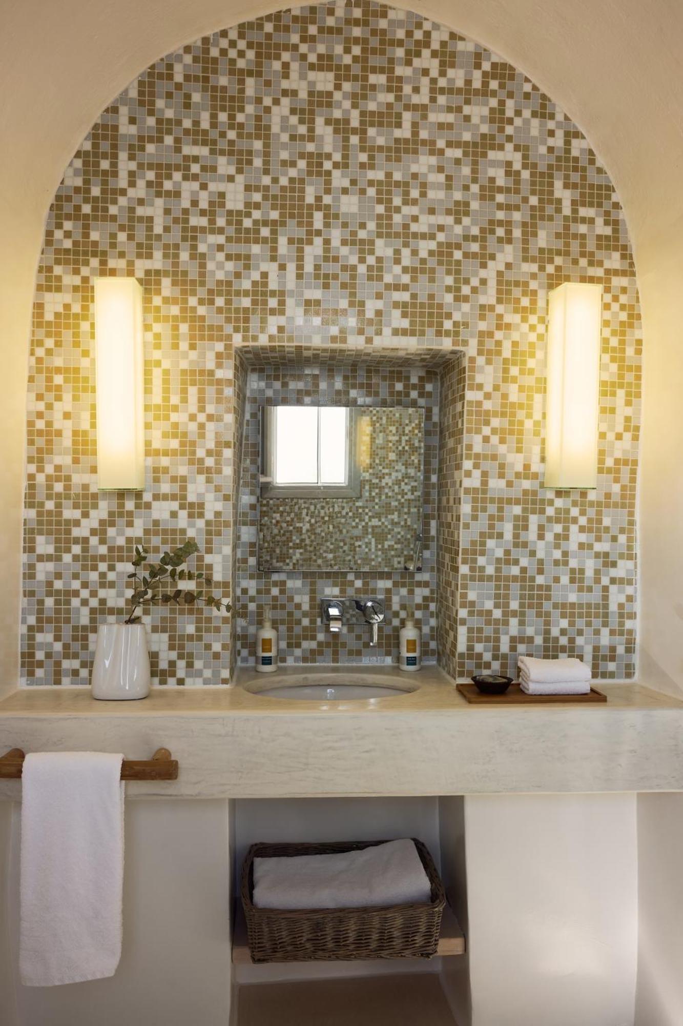 אימרוביגלי Iconic Santorini, A Boutique Cave Hotel By Sandglass מראה חיצוני תמונה