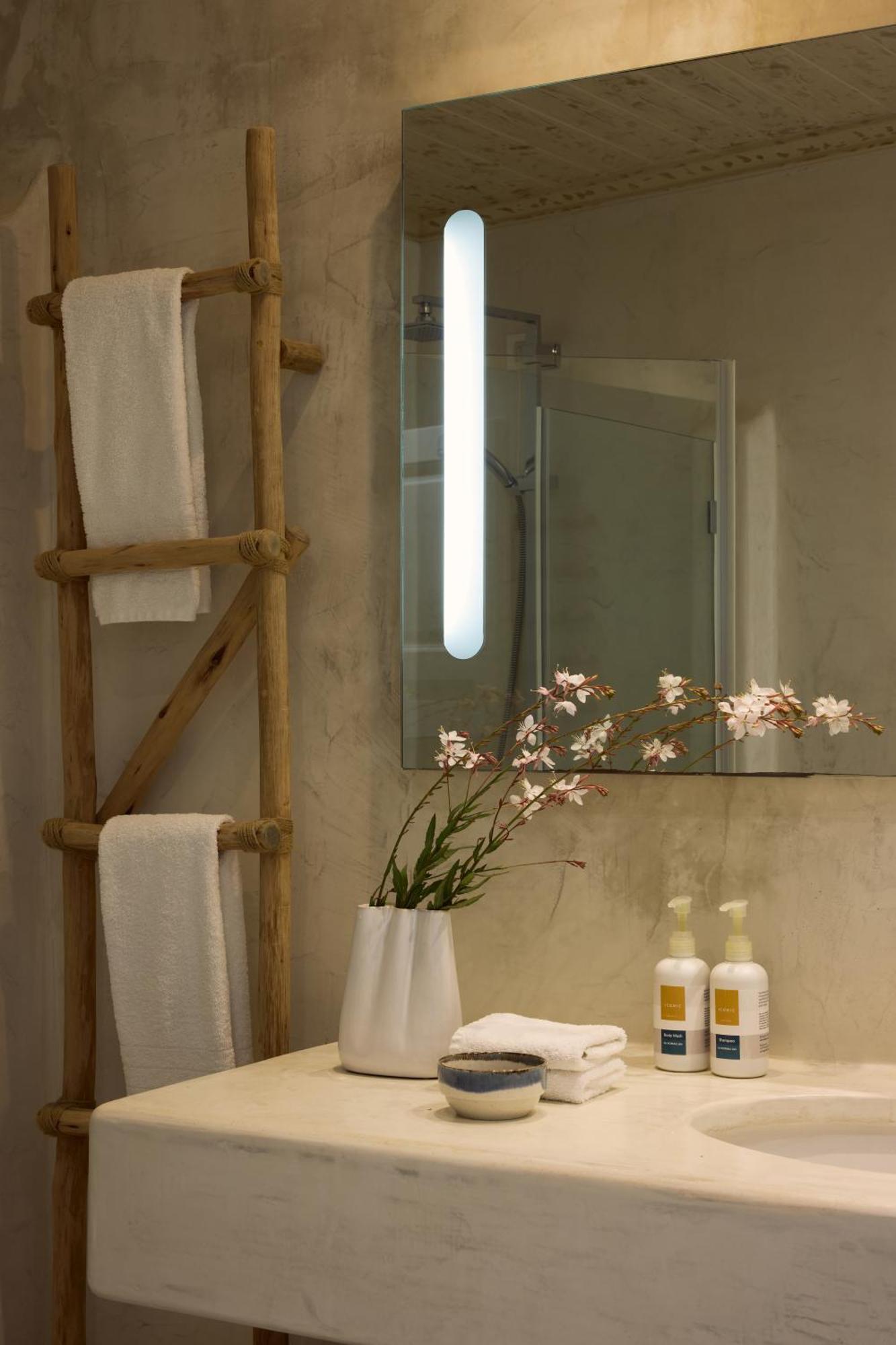 אימרוביגלי Iconic Santorini, A Boutique Cave Hotel By Sandglass מראה חיצוני תמונה